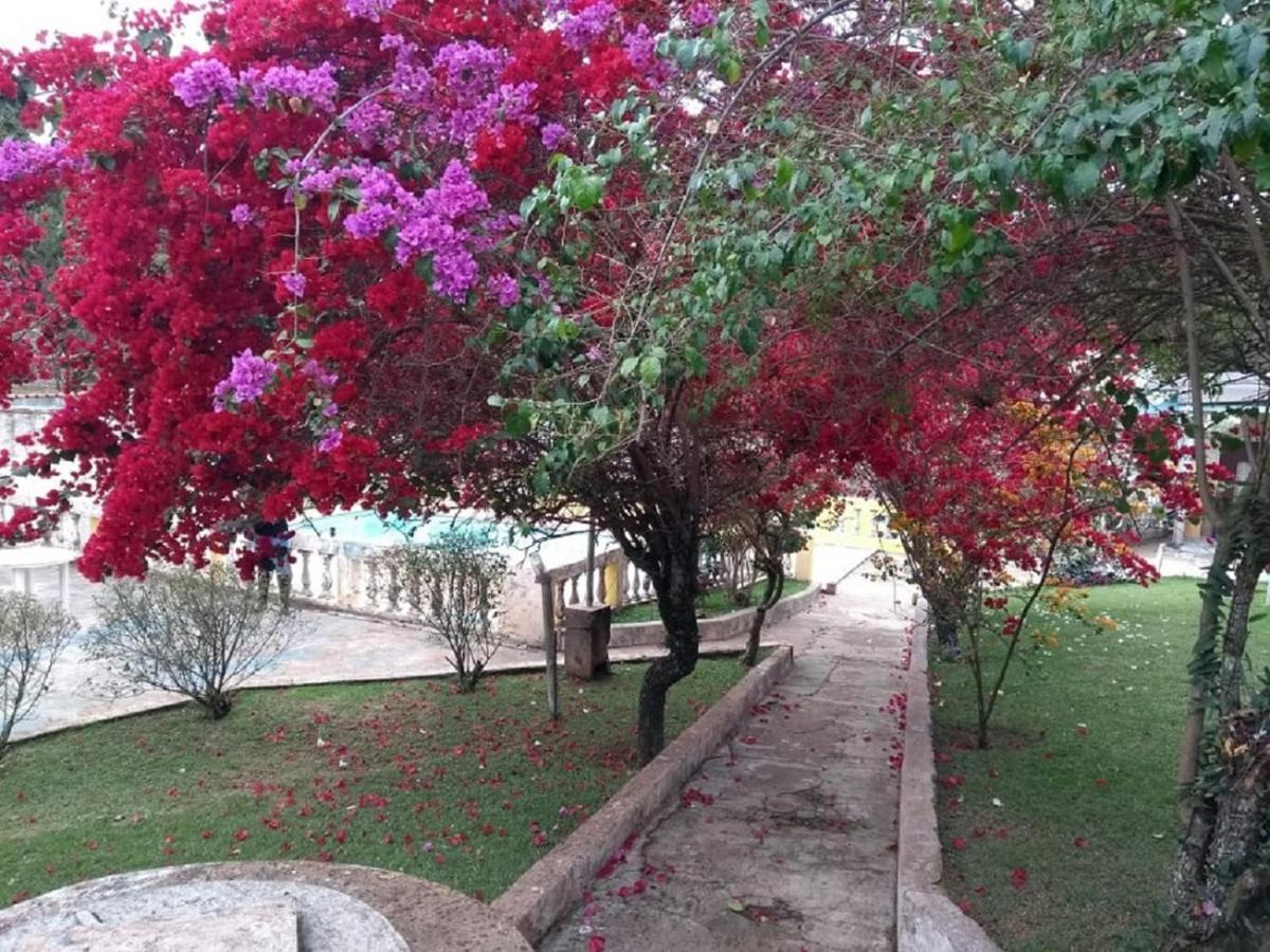 Linda Chacara Com Piscina Churrasqueira E Wi-Fi Mairinque Dış mekan fotoğraf